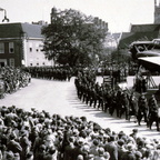 Birdport (Deansway); Civil defence parade; 1943; J0904031E35)